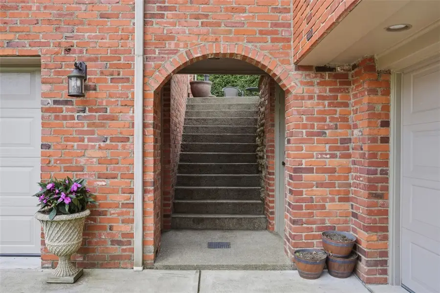 872 Old Hickory, Pittsburgh, PA 15243 - #3