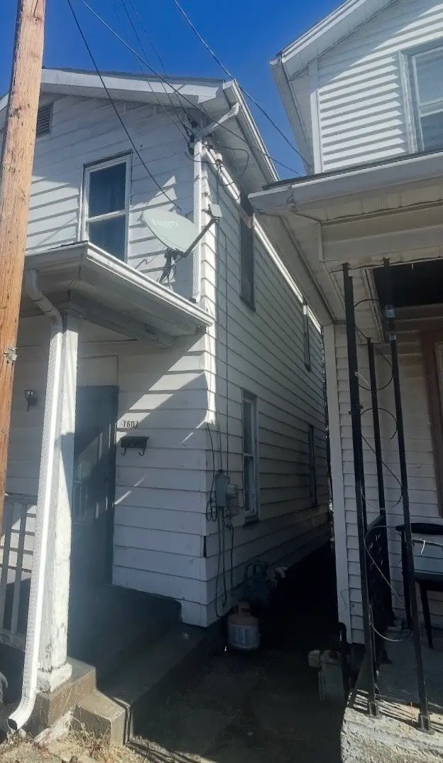 1607 5th Ave, Beaver Falls, PA 15010 - #3