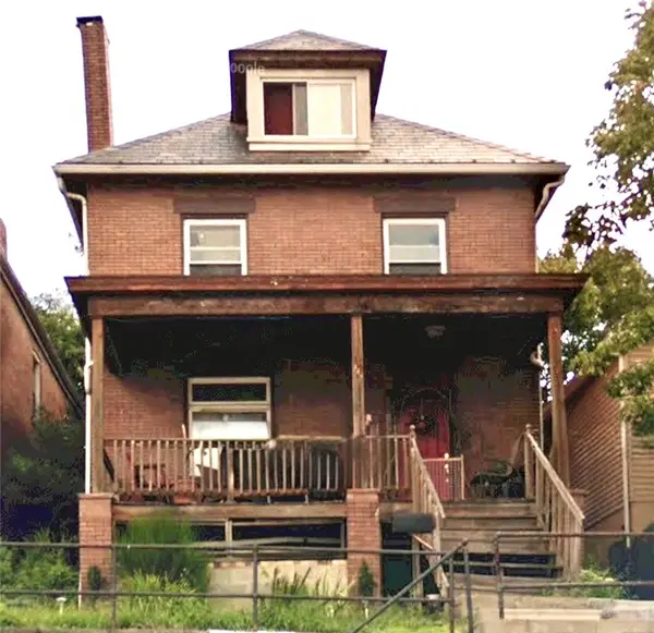 322 Duss Ave, Ambridge, PA 15003