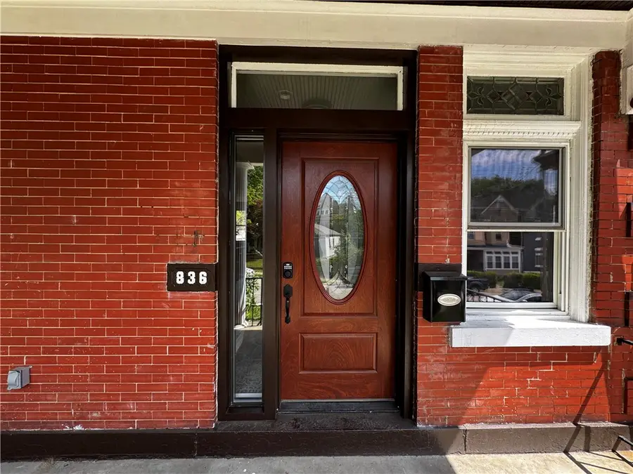 836 Farragut St, Pittsburgh, PA 15206 - #2