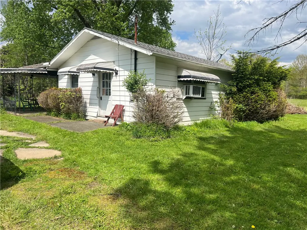 1630 Pymatuning Dr, Jamestown, PA 16134 - #1