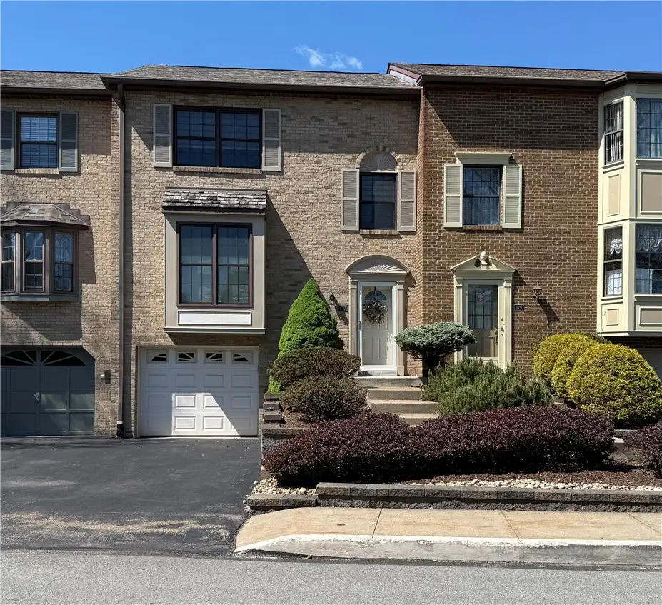 107 Glenwood Dr, Monroeville, PA 15146 - #1