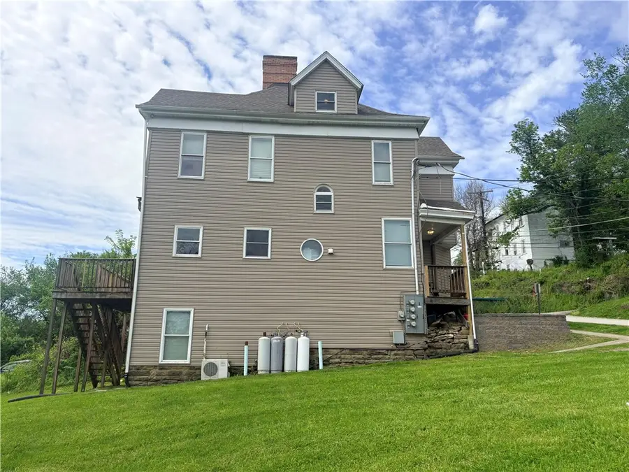 131 Spring St, Coal Center, PA 15423 - #2