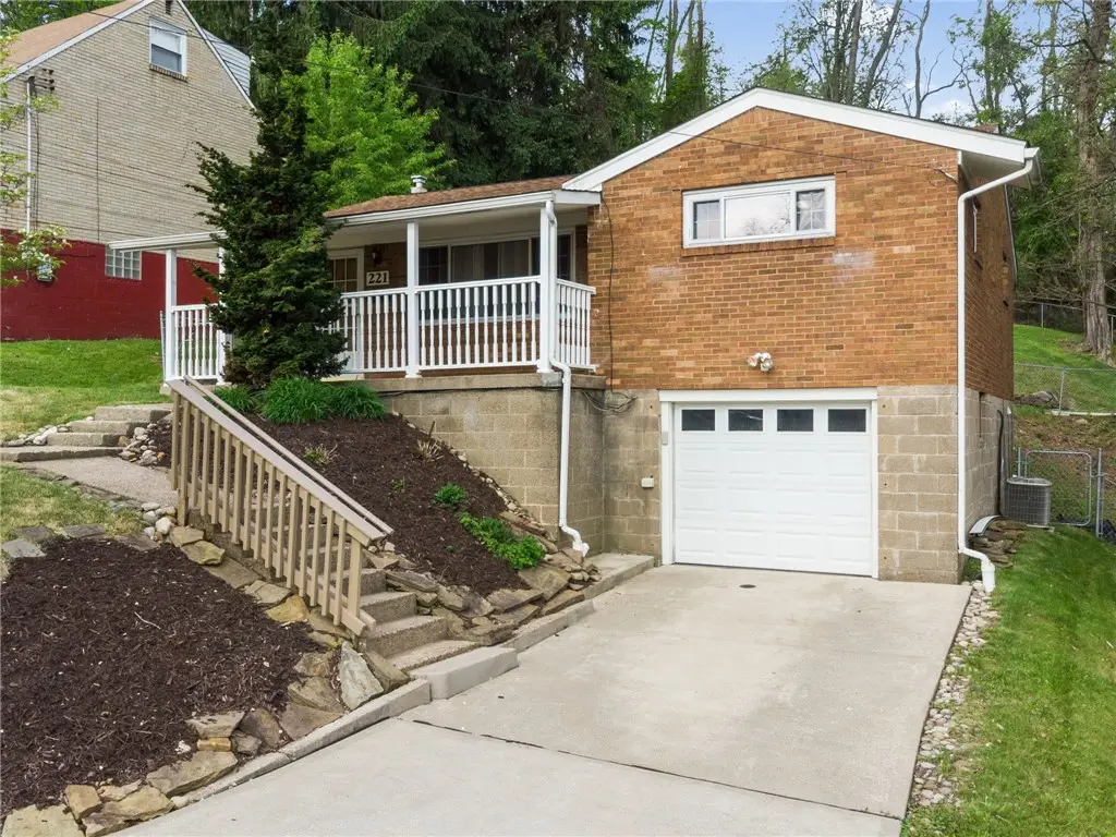 221 Clay Dr, Pittsburgh, PA 15235 - #1