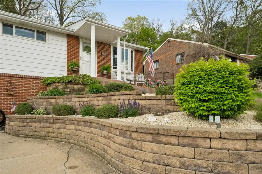 90 Sierra Dr, Pittsburgh, PA 15239 - #3