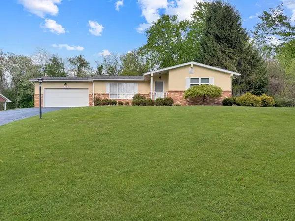 238 Justice Ln, New Castle, PA 16105