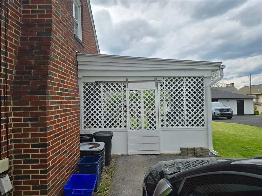 503 Garber St, Hollidaysburg, PA 16648 - #3