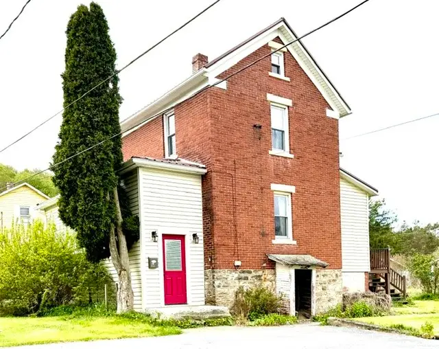 268 Zigler St, Central City, PA 15926 - #1