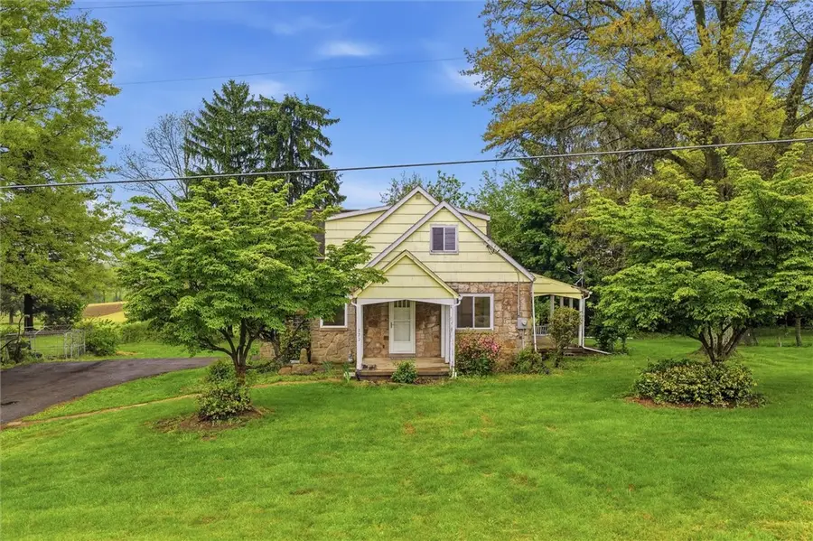 220 S Franklin St, Prospect, PA 16052 - #2