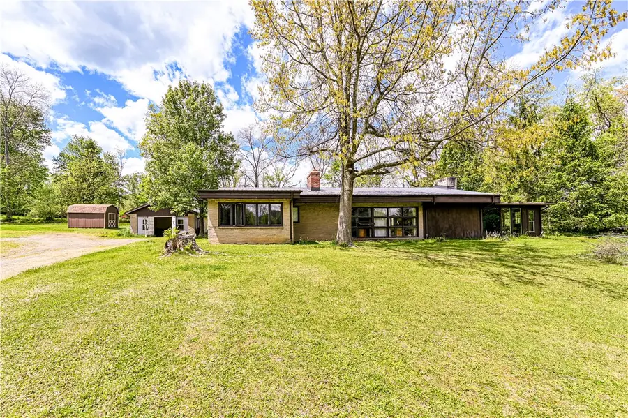 324 Fenfield Dr, Latrobe, PA 15650 - #2