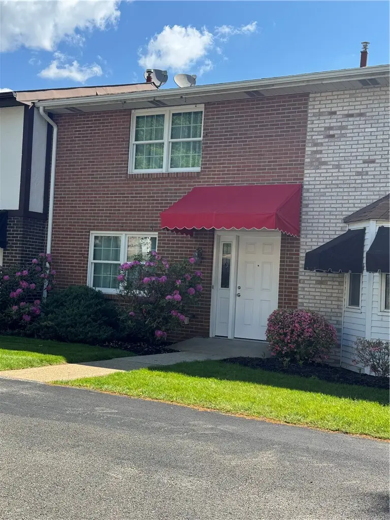 164 Woodstone Lane, New Kensington, PA 15068 - #2