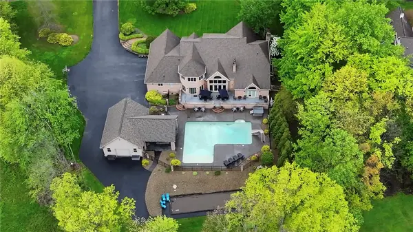 361 Woodland Dr, New Wilmington, PA 16142