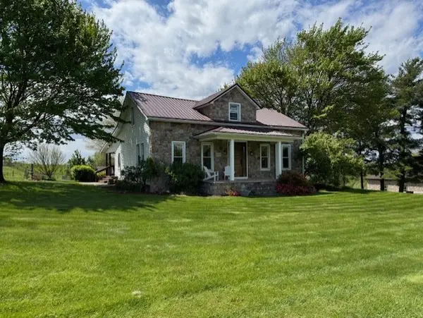 1634 Perry Highway, Portersville, PA 16051