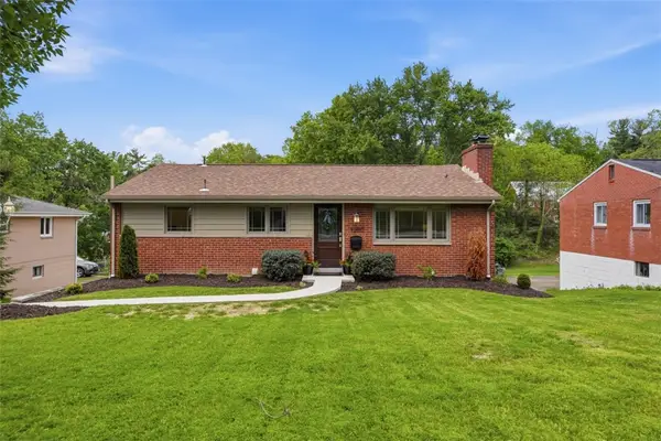1290 Lakemont Drive, Mt Lebanon, PA 15243