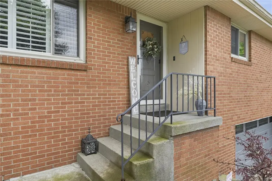 121 Rose Leaf, Pittsburgh, PA 15220 - #3