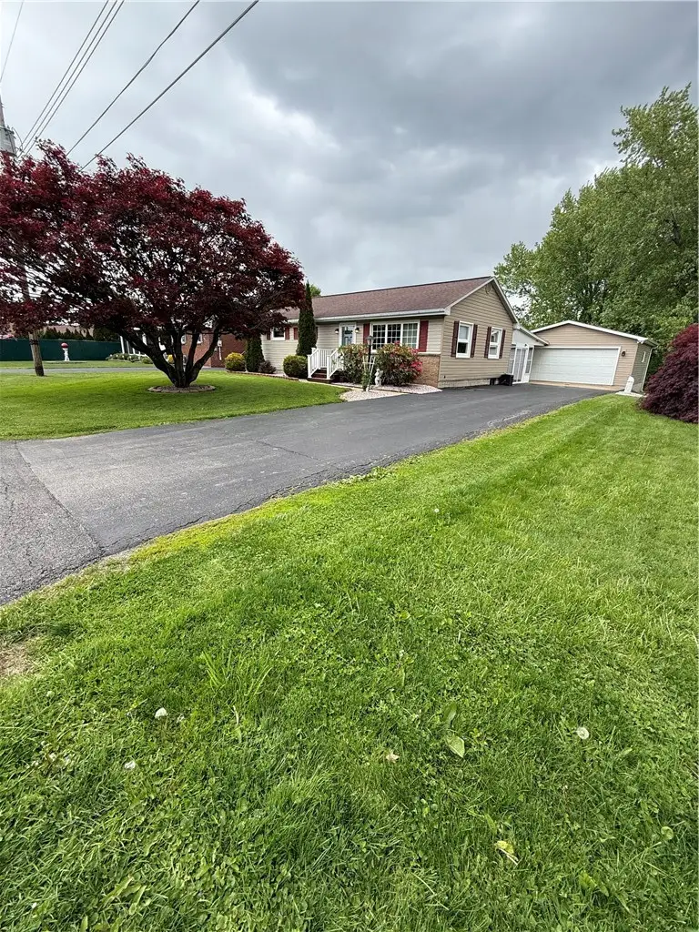 803 S Scotland Ln, New Castle, PA 16101 - #3