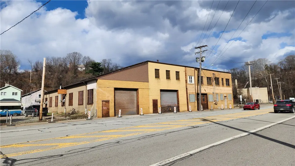 2121 5th Ave, McKeesport, PA 15132 - #1