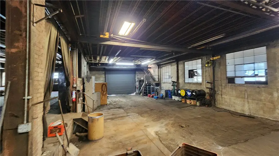 2121 5th Ave, McKeesport, PA 15132 - #3