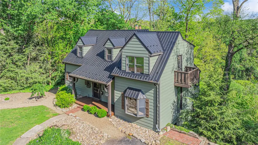 390 4th Ave, Beaver Falls, PA 15010 - #2