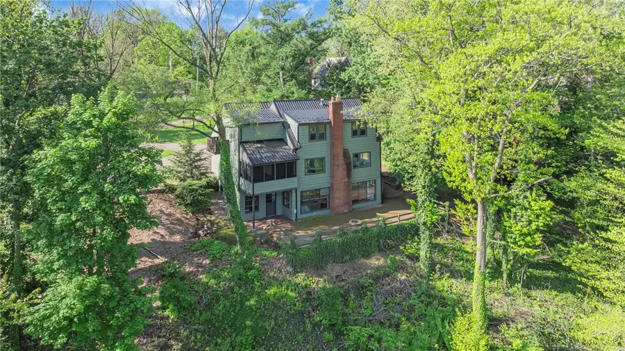 390 4th Ave, Beaver Falls, PA 15010 - #3