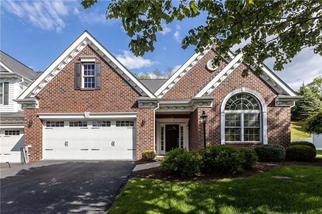 1414 Willowbrook Dr, Washington, PA 15301 - #1