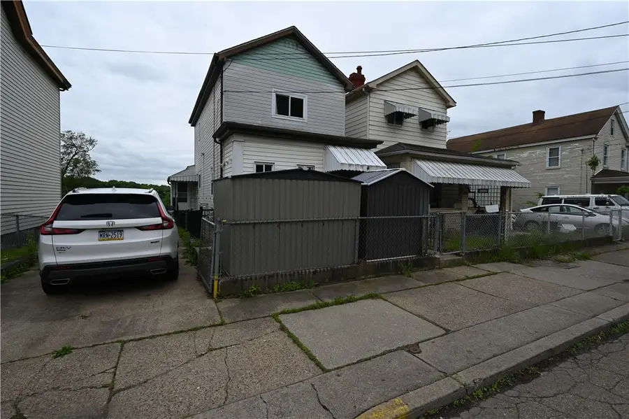805 Railroad St, McKees Rocks, PA 15136 - #3