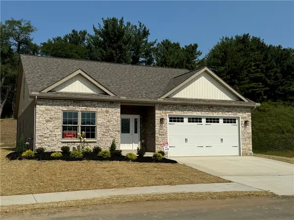 108 Harrowgate Ln, Canonsburg, PA 15317