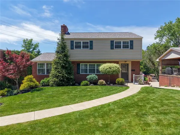 226 Coleen Dr, Pittsburgh, PA 15236