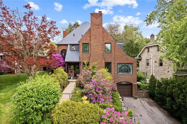 1281 Washington Rd, Pittsburgh, PA 15228