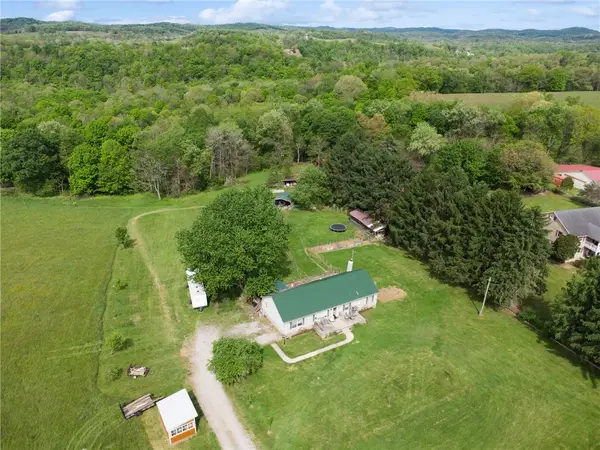 275 Adamik, Clarksville, PA 15322