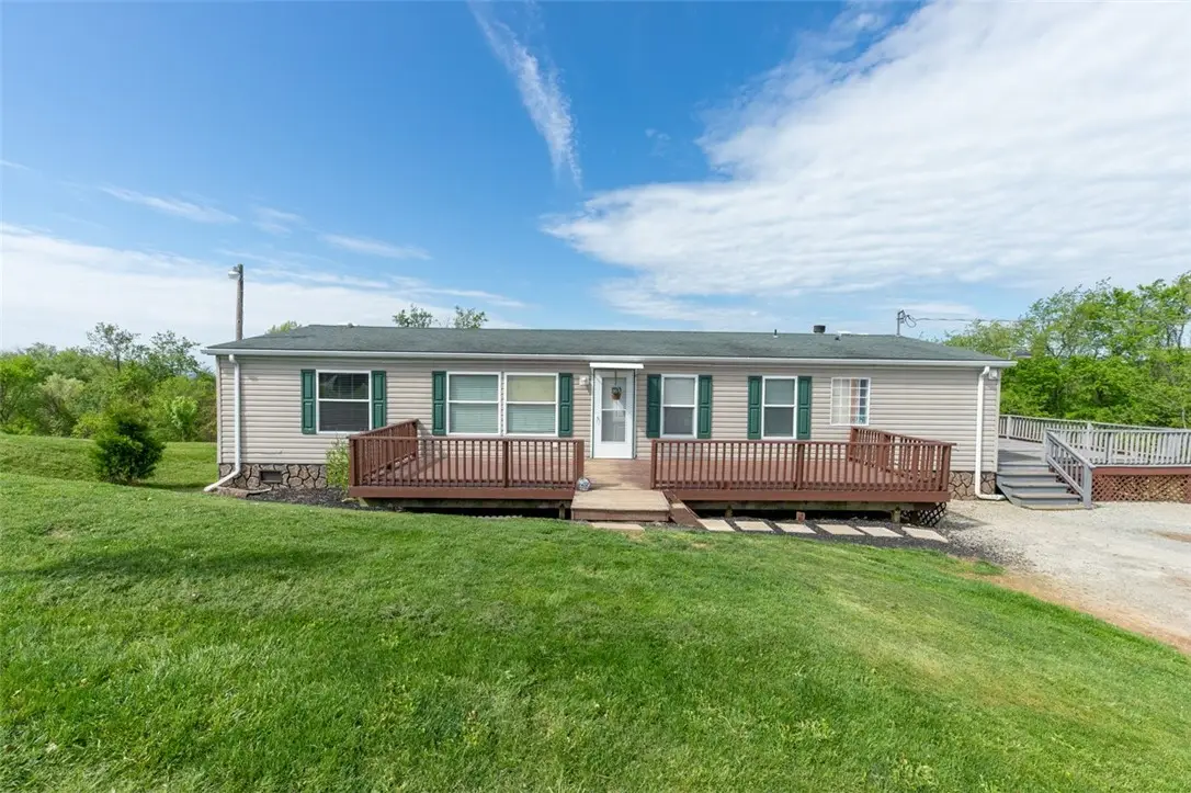 185 Zitney Rd, Vanderbilt, PA 15486 - #1