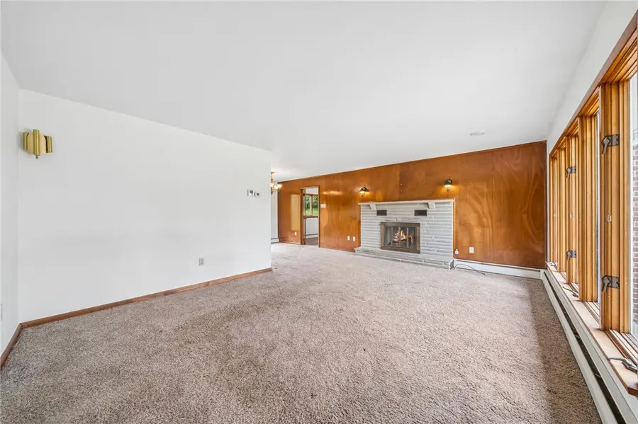 6234 Schafer Dr, New Kensington, PA 15068 - #3
