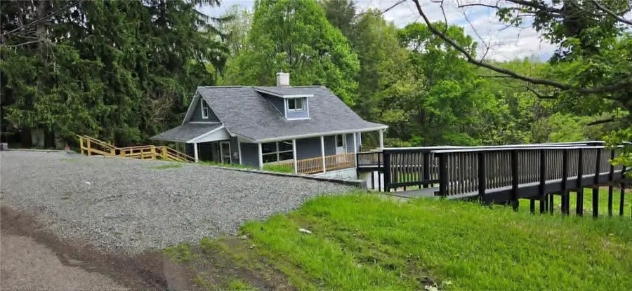 132 Cherry Tree Rd, Grindstone, PA 15442 - #2