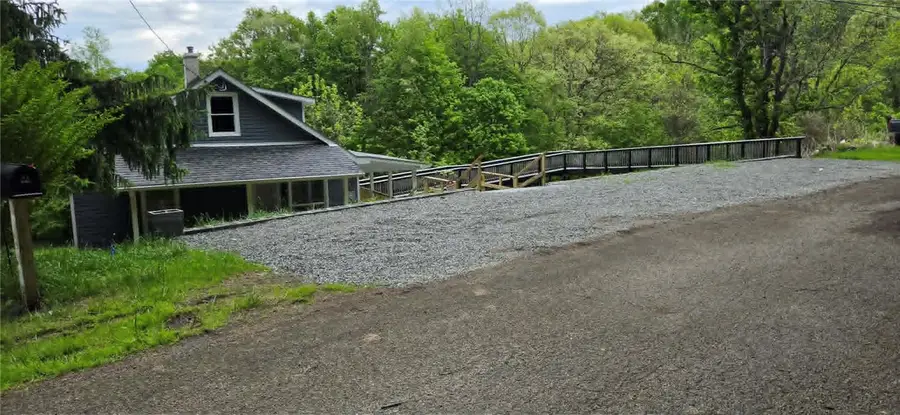 132 Cherry Tree Rd, Grindstone, PA 15442 - #3