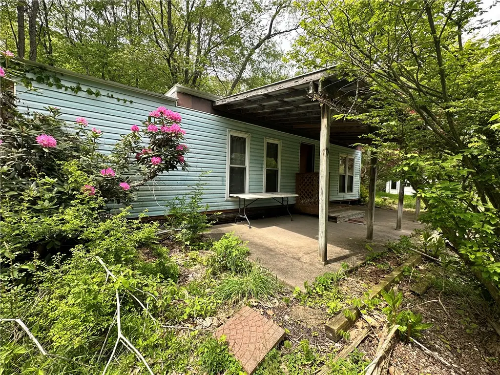 179 Sharon Rd, Greenville, PA 16125 - #1