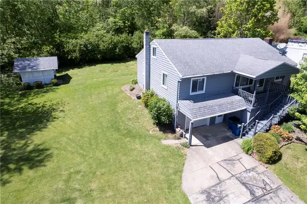311 S 7th Street, Youngwood, PA 15697
