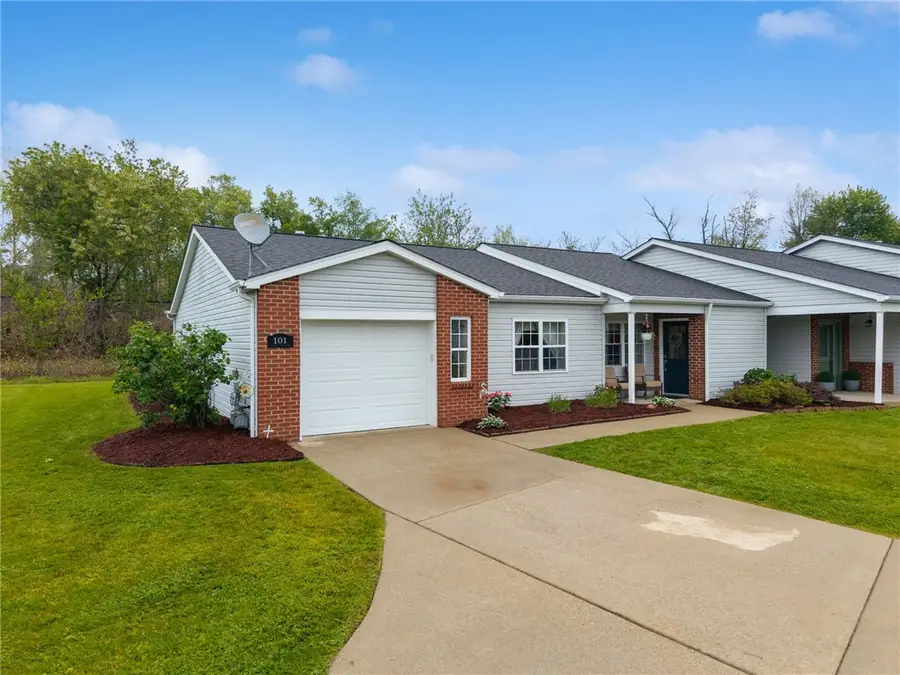 101 Wimbledon Dr, Mount Pleasant, PA 15666 - #3