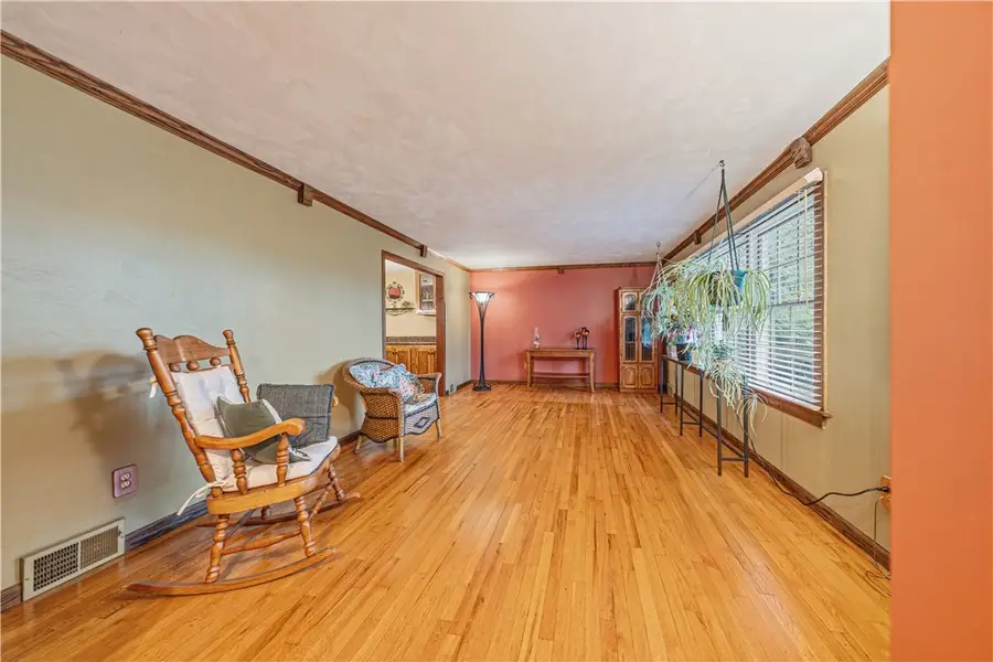 640 Westland Dr, Gibsonia, PA 15044 - #3