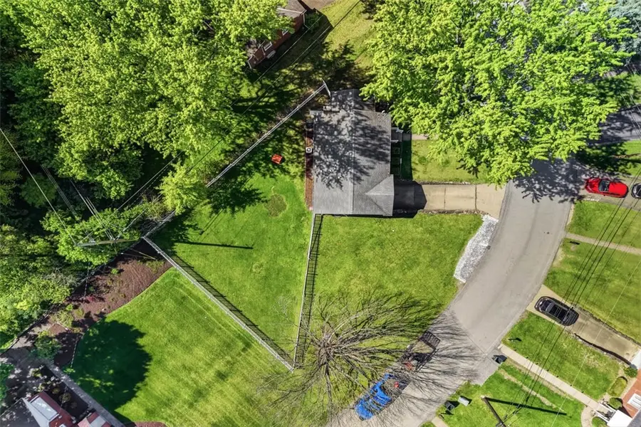 1012 Garden Pl, Glenshaw, PA 15116 - #3