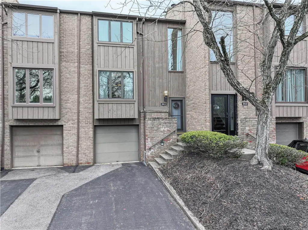 352 Hawthorn Ct, Pittsburgh, PA 15237 - #1