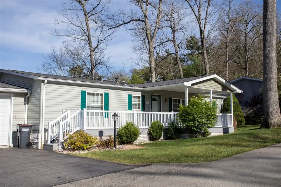 1411 Jonathan Dr, Somerset, PA 15501 - #2