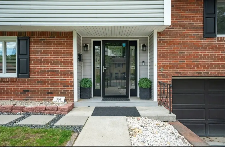 314 Cavan Dr, Pittsburgh, PA 15236 - #2