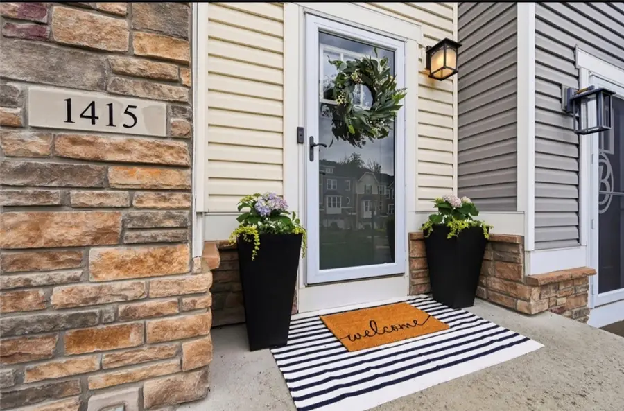 1415 Deer Creek Crossing Dr, Canonsburg, PA 15317 - #2