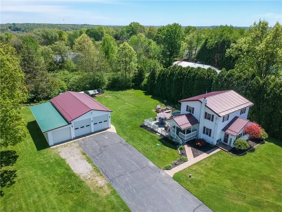128 Mccaslin Rd, New Castle, PA 16101 - #2