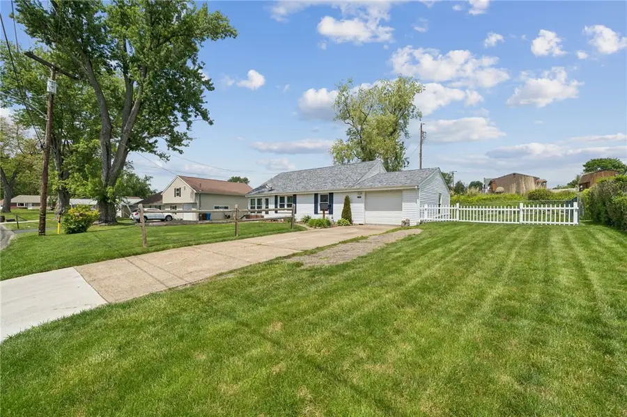 109 Florida Ave, New Kensington, PA 15068 - #2
