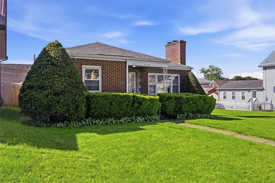 1060 Pacific Ave, Brackenridge, PA 15014 - #2