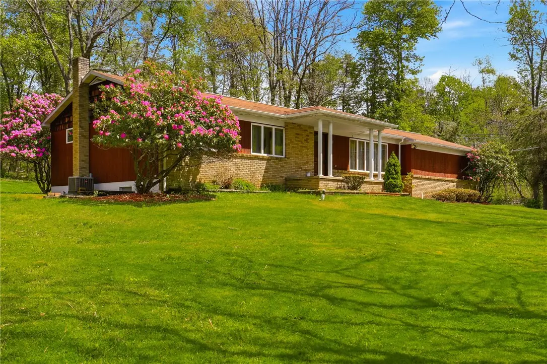 911 Cooper Ave, Johnstown, PA 15906 - #1