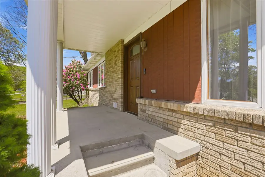 911 Cooper Ave, Johnstown, PA 15906 - #3