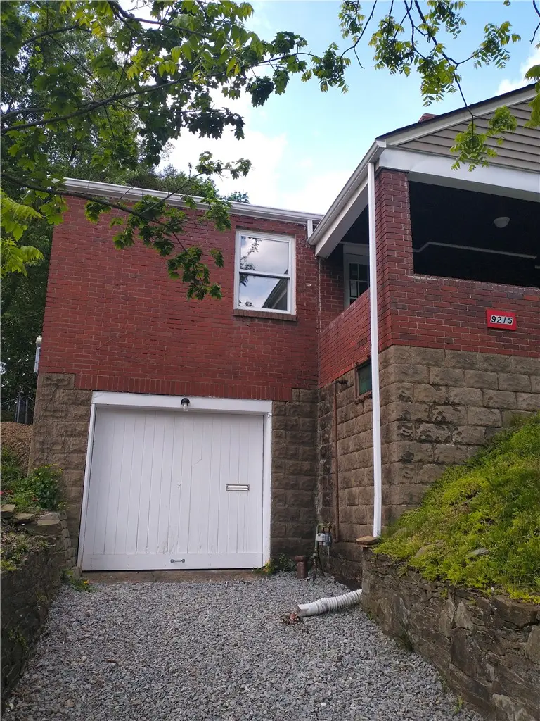 9215 Vantine St, Pittsburgh, PA 15235 - #2