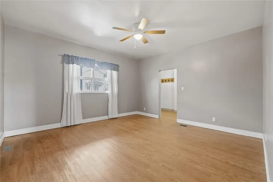 621 Indiana Avenue, Avonmore, PA 15618 - #3